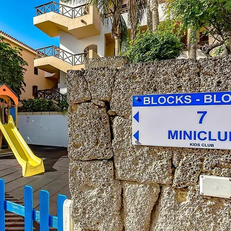 In Golf Del Sur With Heated Pool 公寓